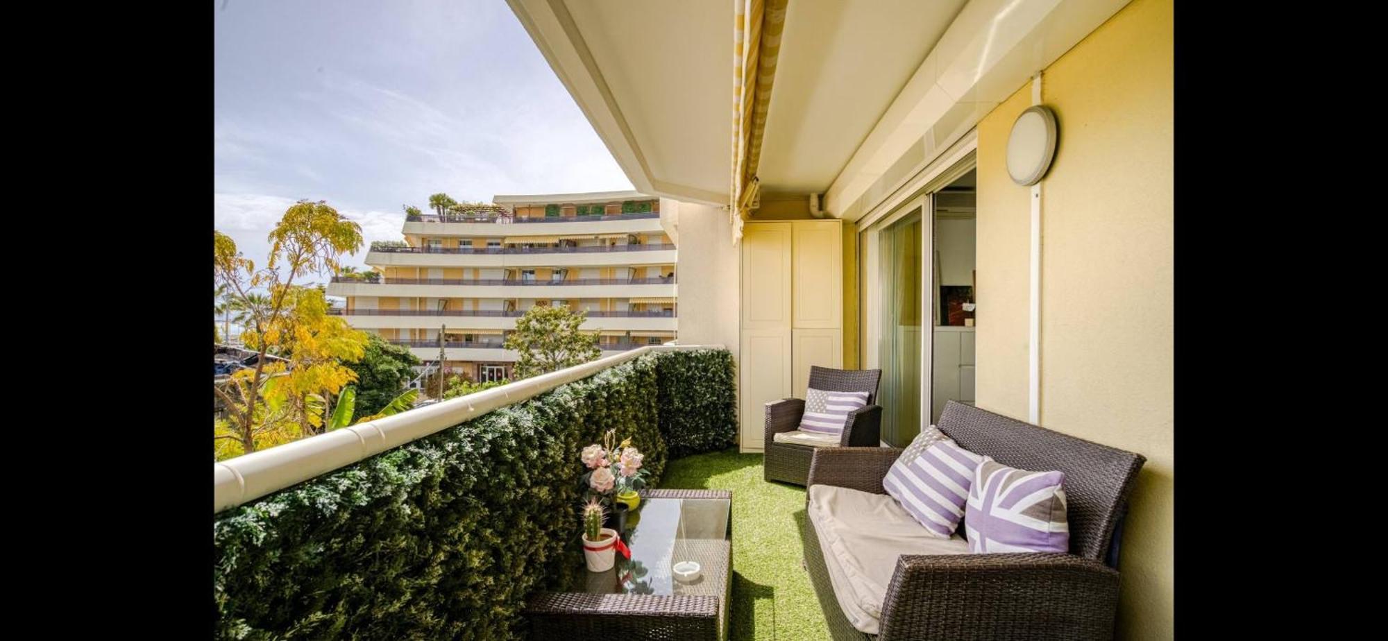 Beach & Airport Appartement Saint-Laurent-du-Var Exteriör bild